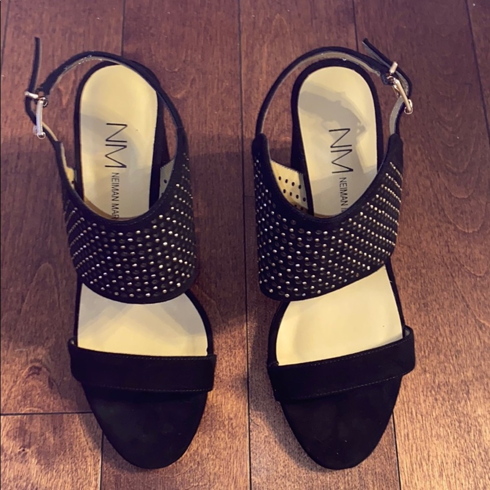 Neiman Marcus Black and Gold Block Heels Sandals